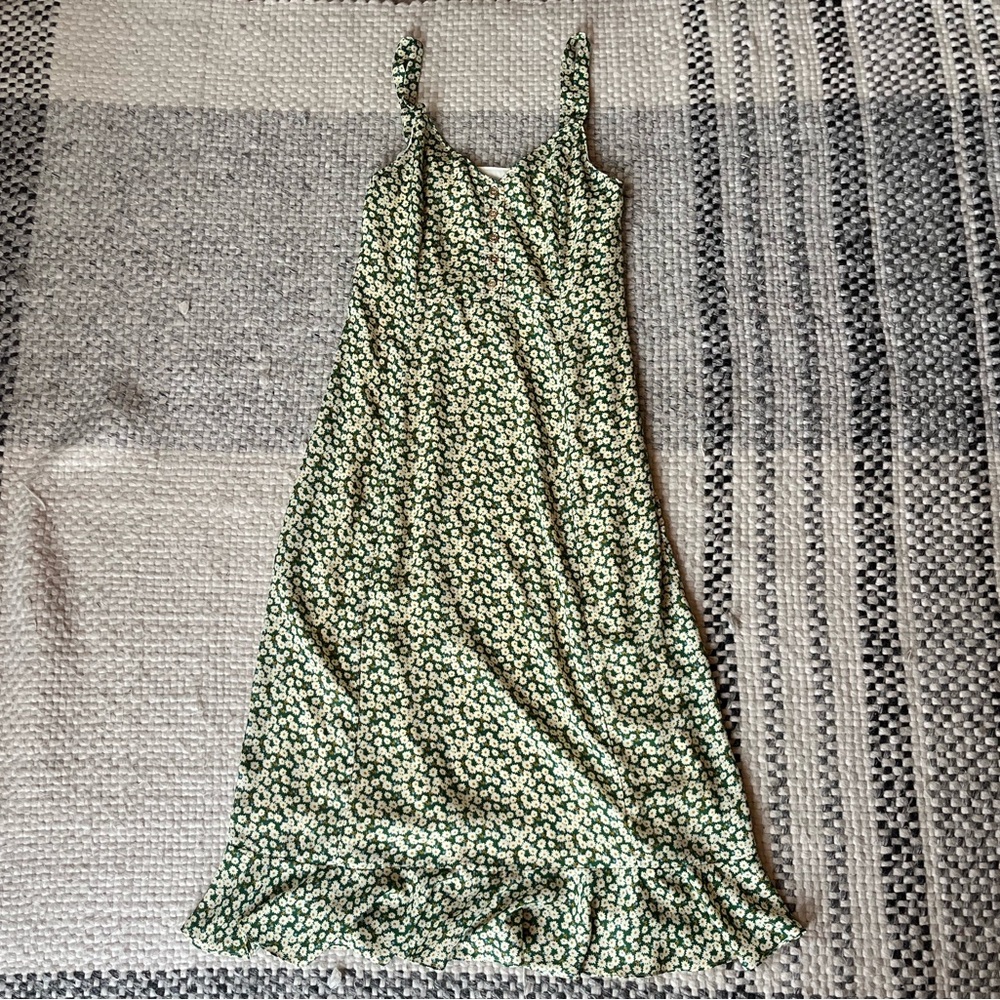 Lulu's Daisy Print Green Sundress